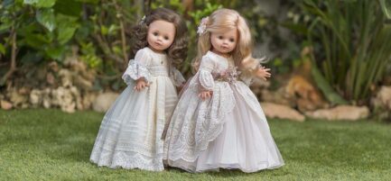 CARMY muñecas personalizadas, CARMY muñecas de primera comunión personalizadas, muñecas de primera comunión con vestido personalizado, muñecas de primera comunión con traje personalizado